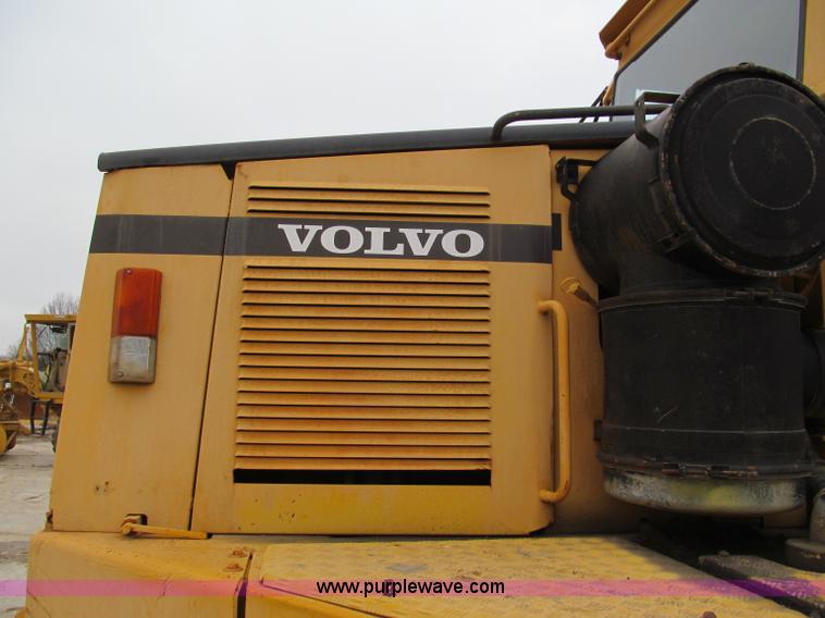 image for item E2816 1995 Volvo A35 articulated dump truck