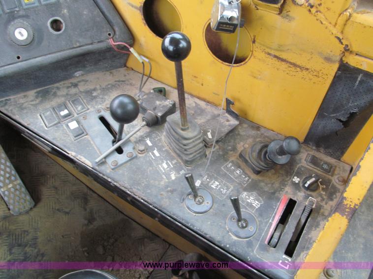 image for item E2816 1995 Volvo A35 articulated dump truck