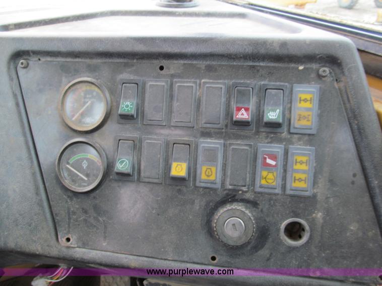 image for item E2816 1995 Volvo A35 articulated dump truck