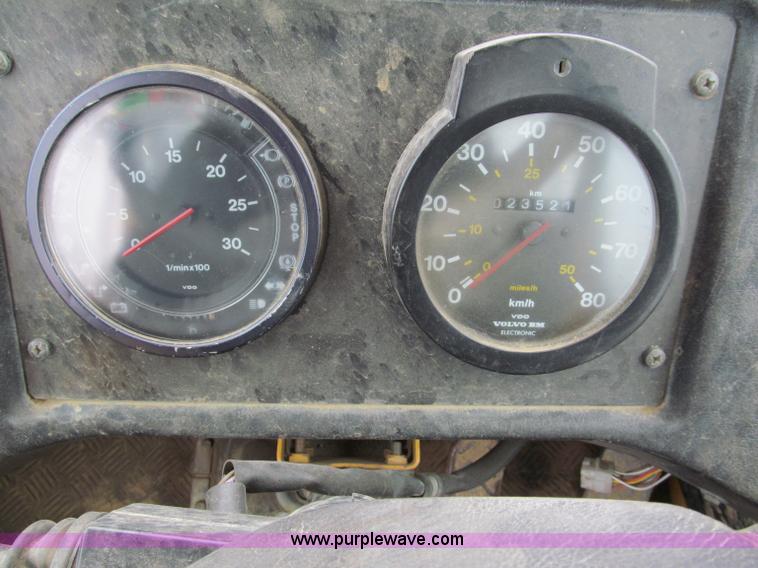 image for item E2816 1995 Volvo A35 articulated dump truck