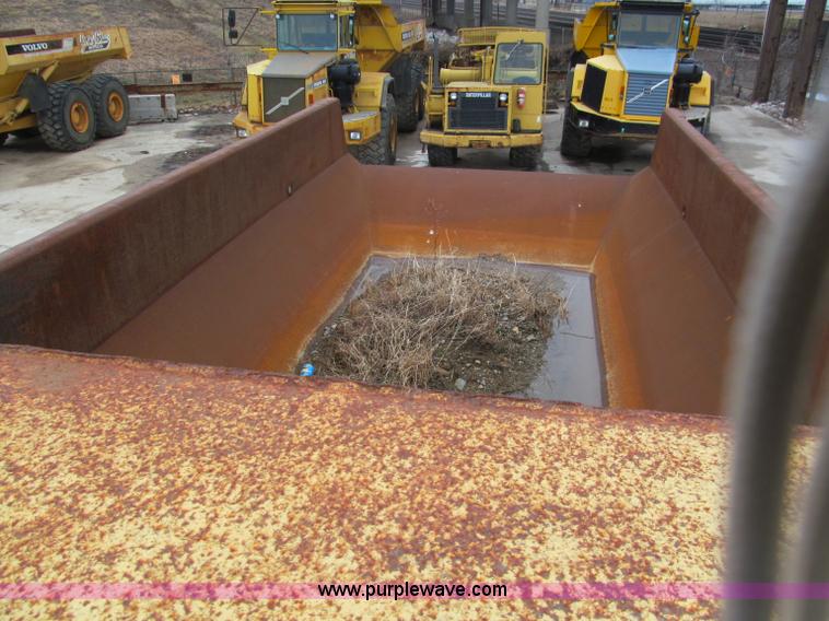 image for item E2816 1995 Volvo A35 articulated dump truck