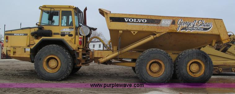 image for item E2817 1993 Volvo A30 articulated dump truck