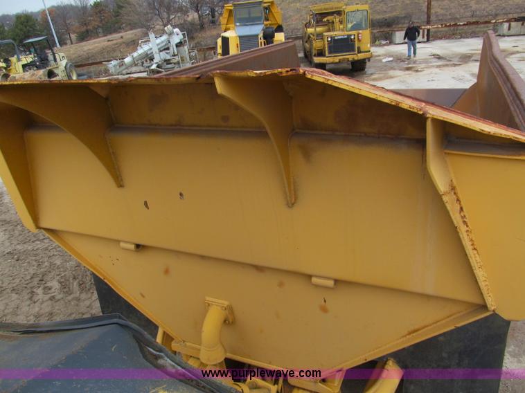 image for item E2817 1993 Volvo A30 articulated dump truck