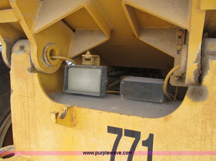 image for item E2817 1993 Volvo A30 articulated dump truck