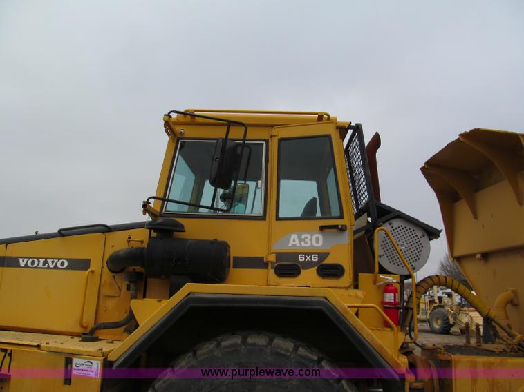 image for item E2817 1993 Volvo A30 articulated dump truck