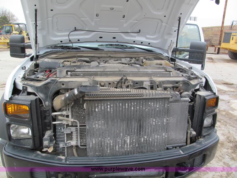 image for item E2818 2008 Ford F550 XL Super Duty box truck