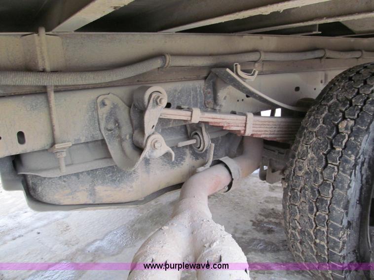 image for item E2818 2008 Ford F550 XL Super Duty box truck