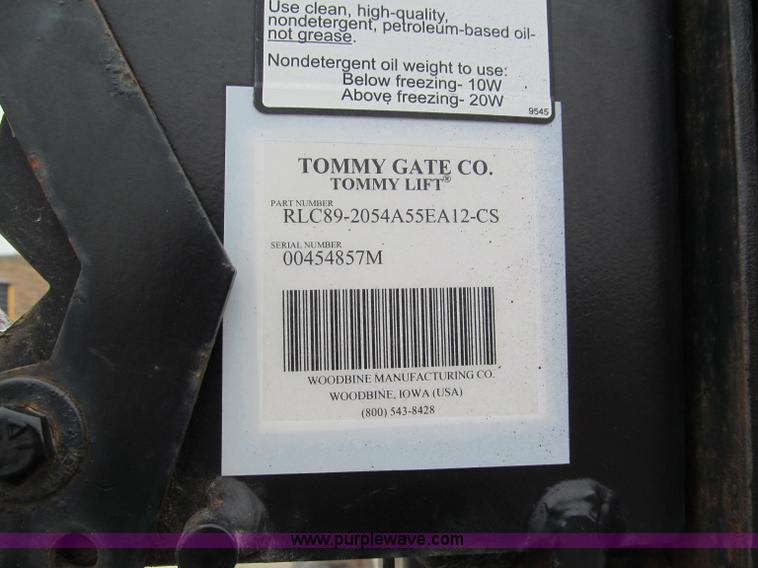 image for item E2818 2008 Ford F550 XL Super Duty box truck