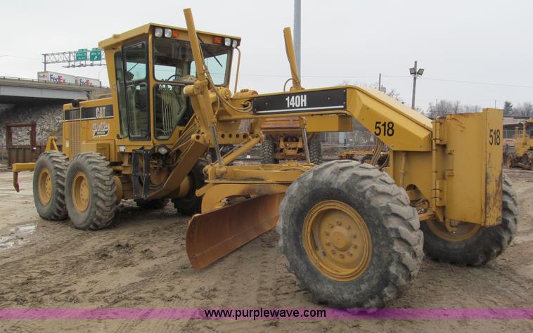 image for item E2819 2001 Caterpillar 140H VHP motor grader