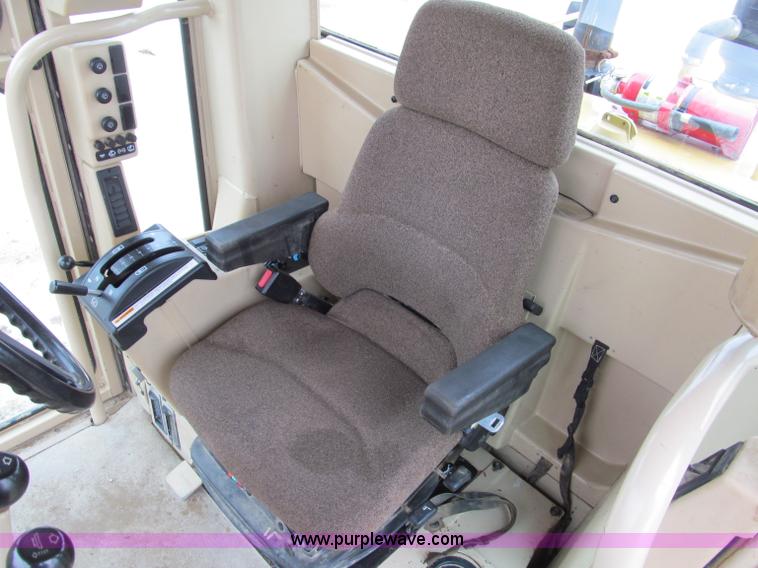 image for item E2819 2001 Caterpillar 140H VHP motor grader