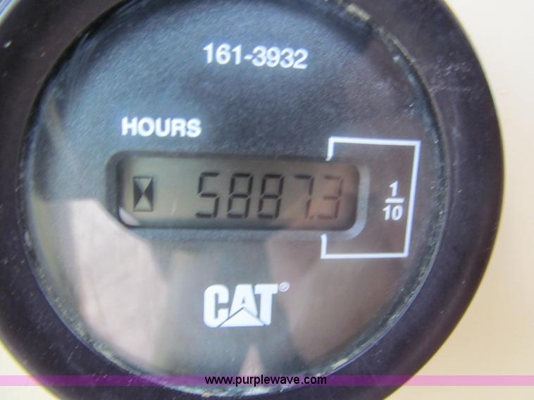 image for item E2819 2001 Caterpillar 140H VHP motor grader