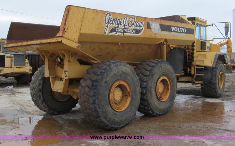 image for item E2820 1995 Volvo A35 articulated dump truck