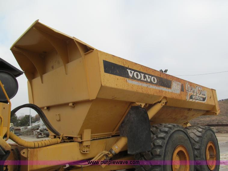 image for item E2820 1995 Volvo A35 articulated dump truck