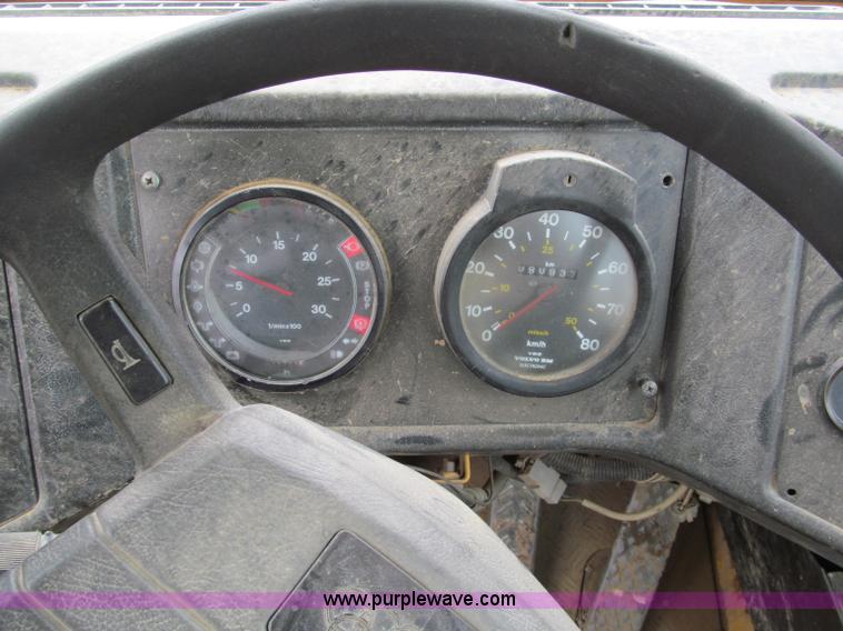image for item E2820 1995 Volvo A35 articulated dump truck