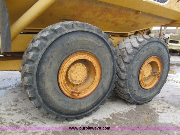 image for item E2820 1995 Volvo A35 articulated dump truck