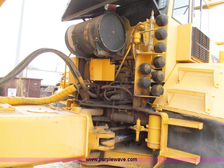 image for item E2820 1995 Volvo A35 articulated dump truck