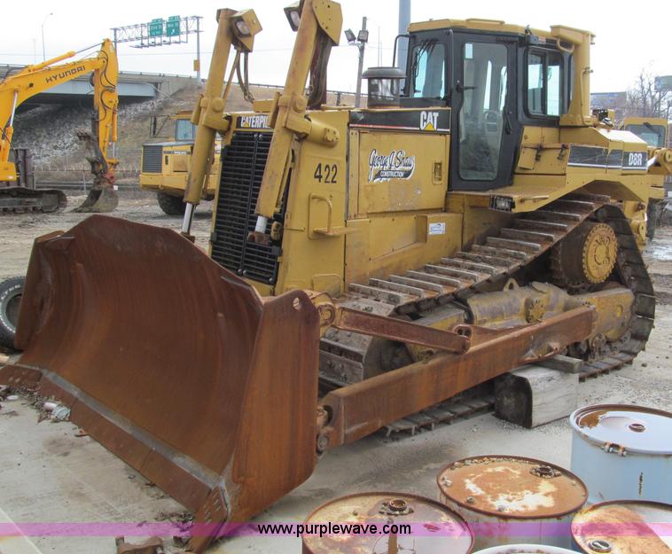 image for item E2821 1996 Caterpillar D8R dozer
