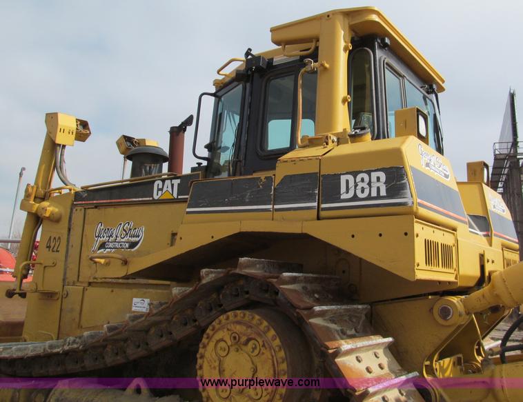 image for item E2821 1996 Caterpillar D8R dozer