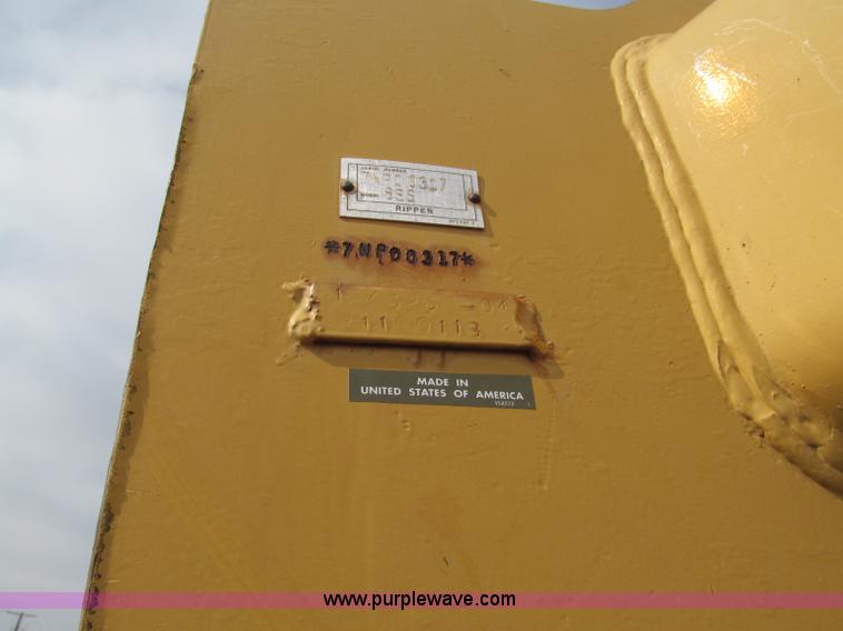 image for item E2821 1996 Caterpillar D8R dozer