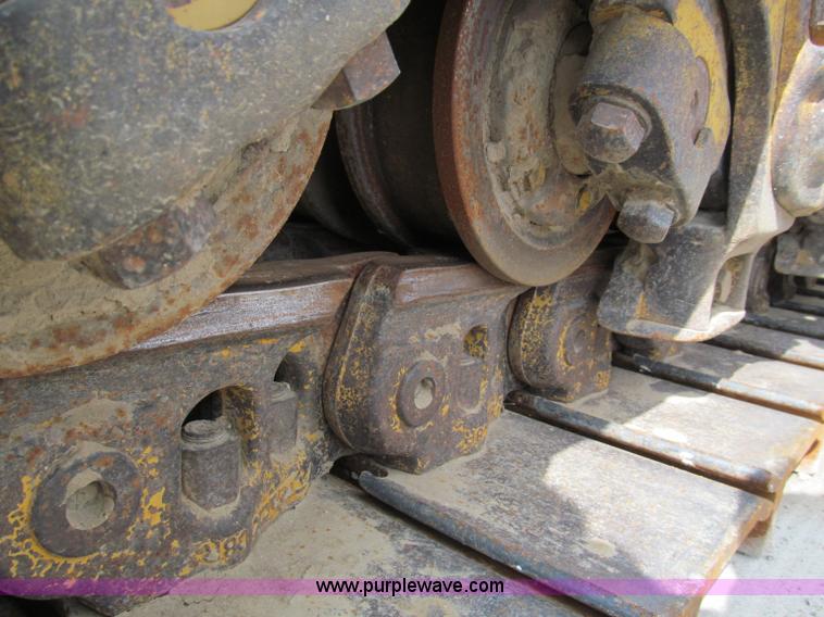 image for item E2821 1996 Caterpillar D8R dozer