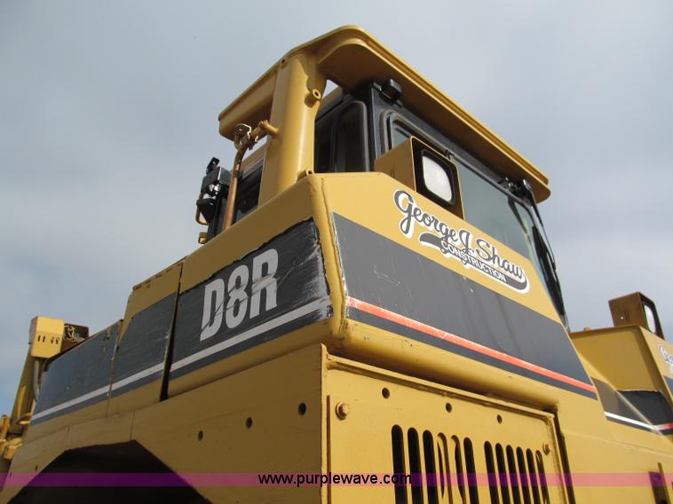 image for item E2821 1996 Caterpillar D8R dozer