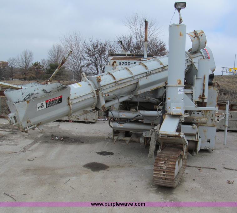 image for item E2823 1995 Power Curbers 5700B curb machine
