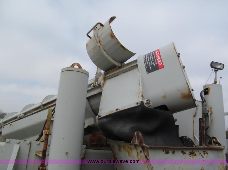 image for item E2823 1995 Power Curbers 5700B curb machine