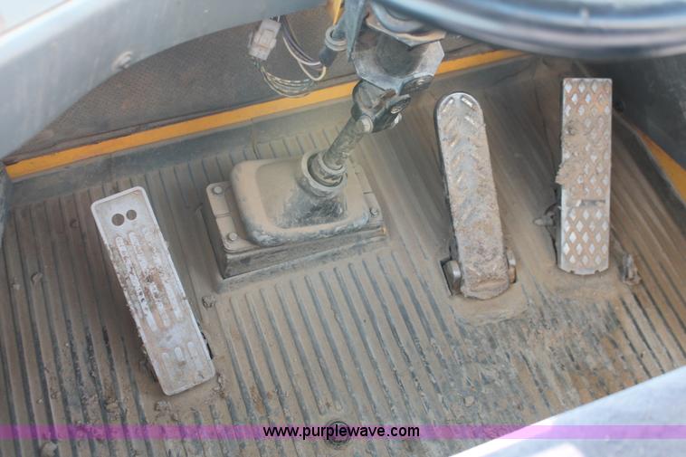 image for item E2824 1997 Volvo A35C articulated dump truck