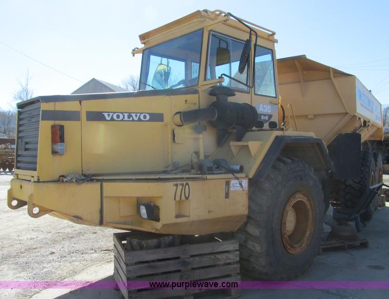 image for item E2826 1993 Volvo A30 articulated dump truck