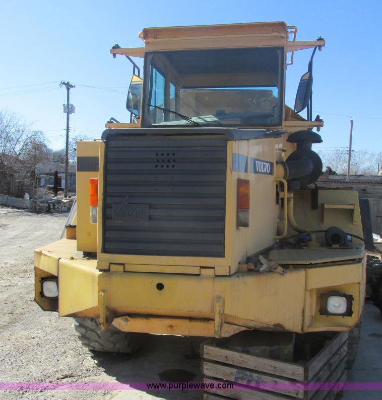image for item E2826 1993 Volvo A30 articulated dump truck