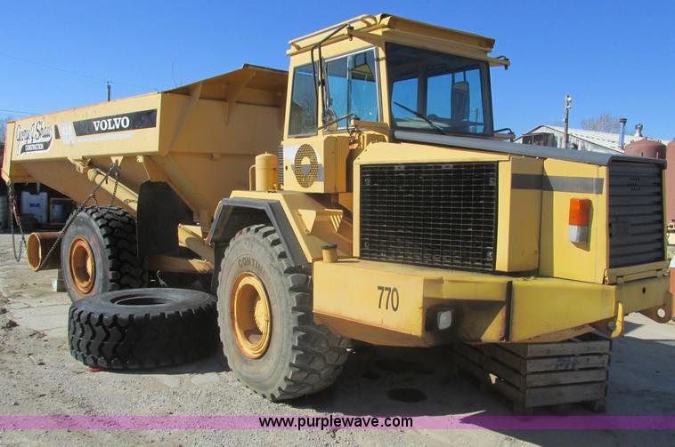 image for item E2826 1993 Volvo A30 articulated dump truck