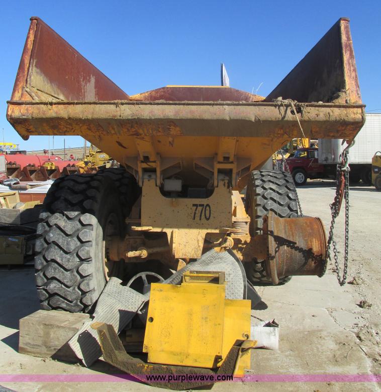 image for item E2826 1993 Volvo A30 articulated dump truck