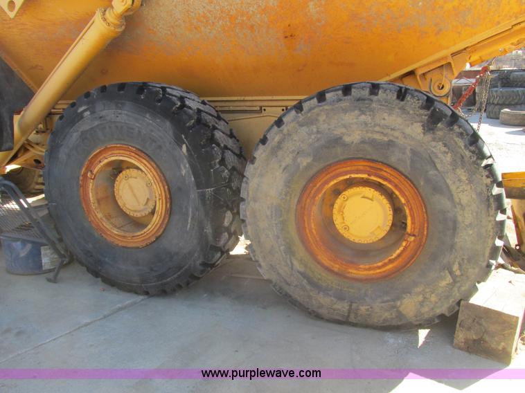 image for item E2826 1993 Volvo A30 articulated dump truck