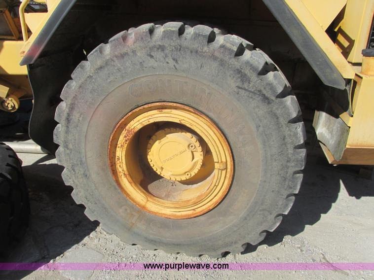 image for item E2826 1993 Volvo A30 articulated dump truck