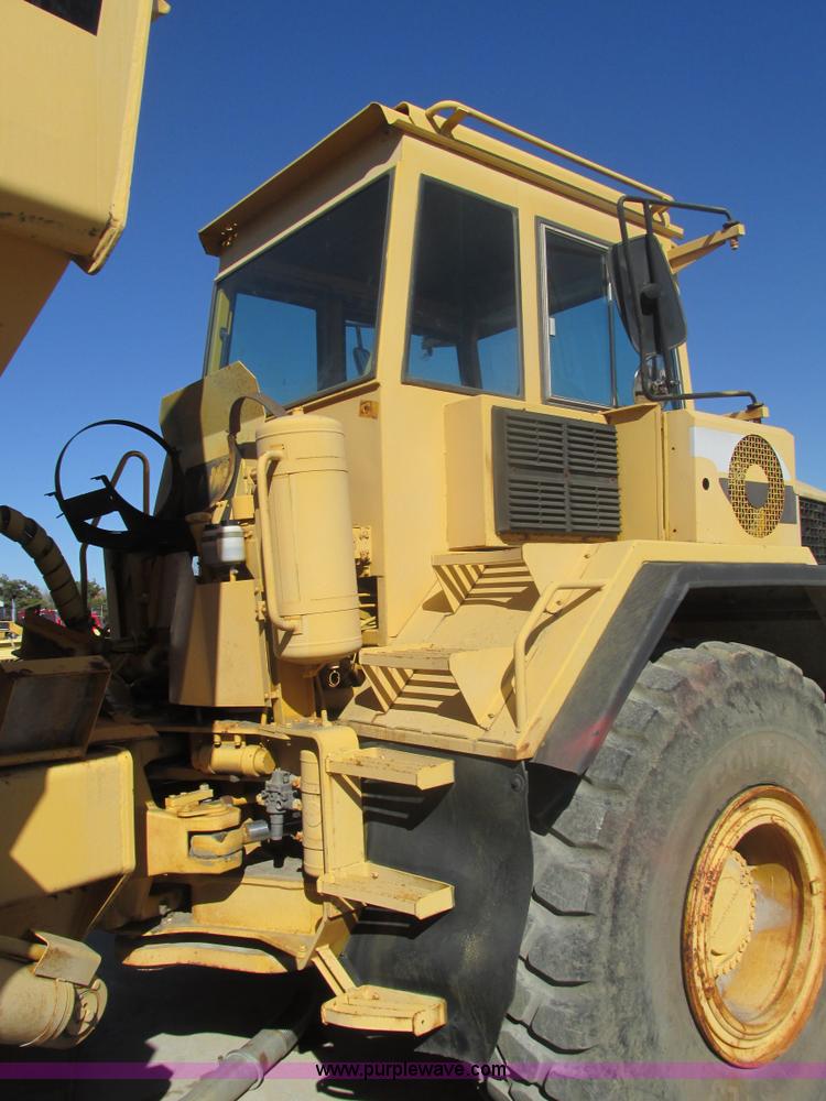 image for item E2826 1993 Volvo A30 articulated dump truck