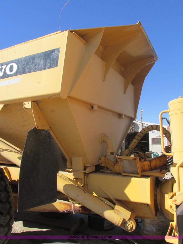 image for item E2826 1993 Volvo A30 articulated dump truck