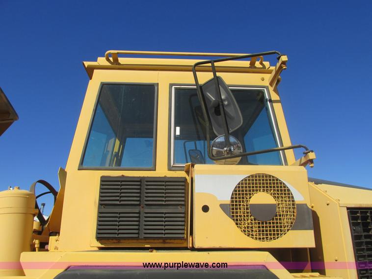 image for item E2826 1993 Volvo A30 articulated dump truck