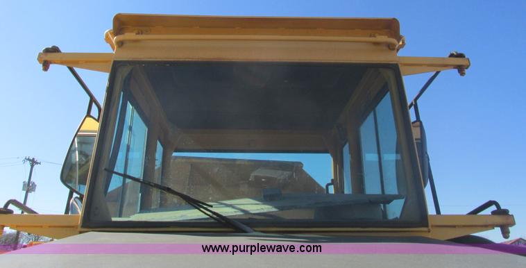 image for item E2826 1993 Volvo A30 articulated dump truck