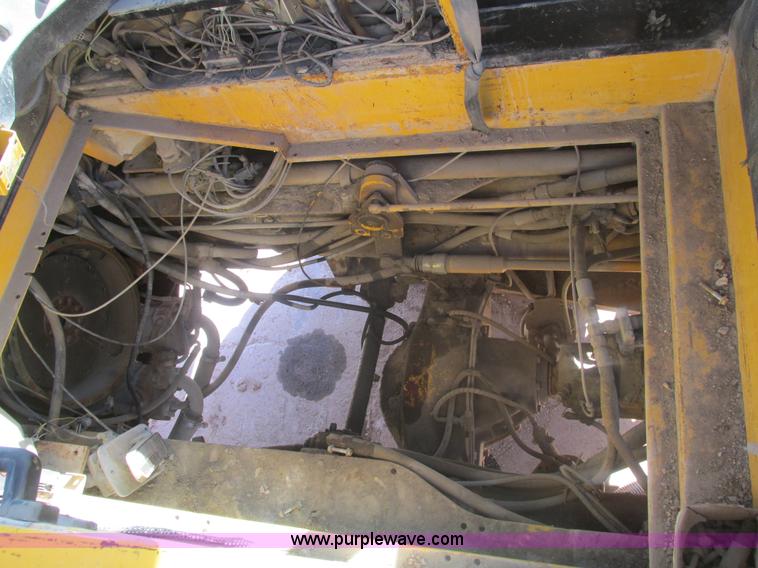 image for item E2826 1993 Volvo A30 articulated dump truck