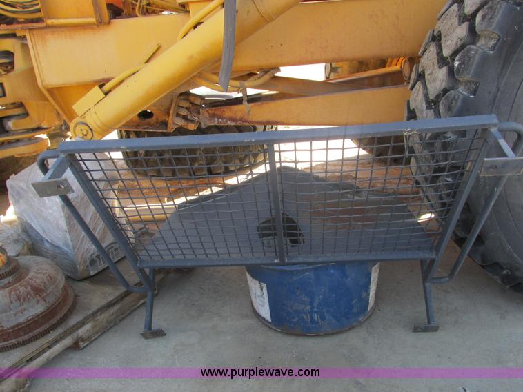 image for item E2826 1993 Volvo A30 articulated dump truck