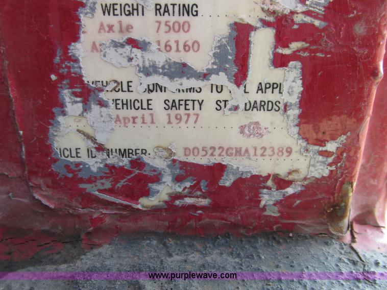 image for item E2832 1977 International Loadstar 1700 dump truck