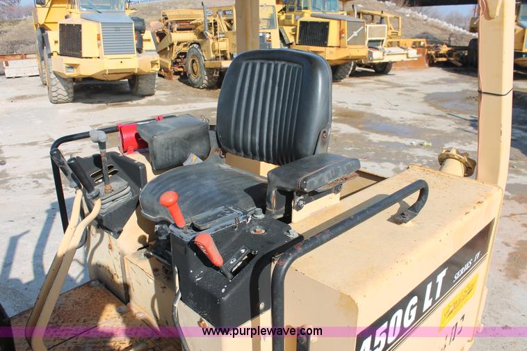 image for item E2834 1996 John Deere 450G LT Series IV dozer