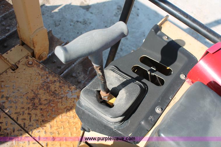 image for item E2834 1996 John Deere 450G LT Series IV dozer