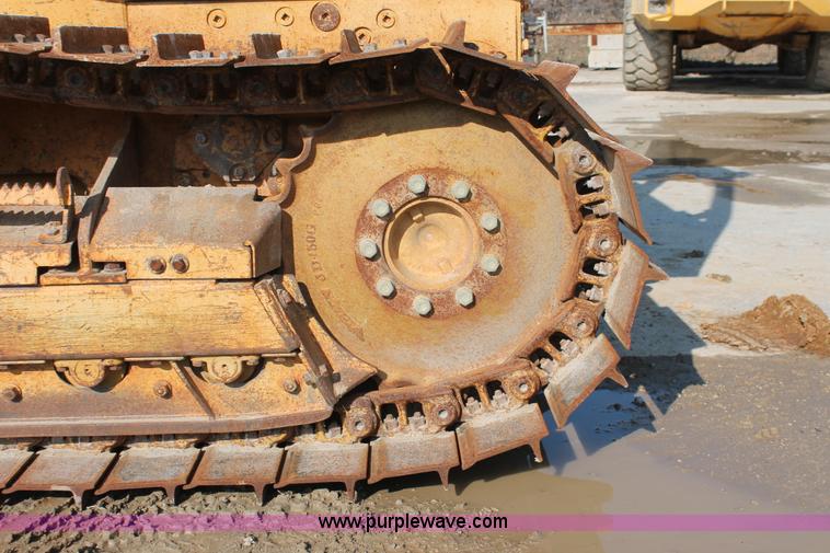 image for item E2834 1996 John Deere 450G LT Series IV dozer