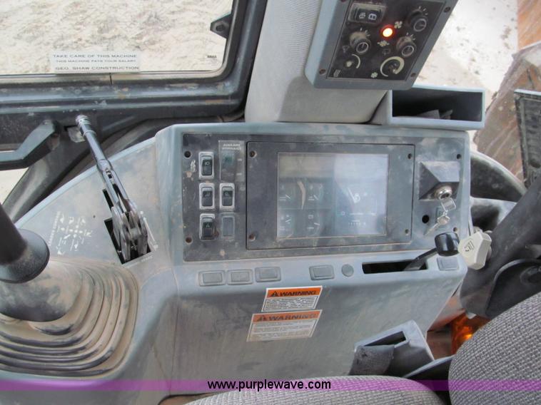 image for item E5894 1999 Case 580L Series II extendahoe backhoe