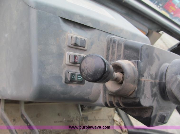 image for item E5894 1999 Case 580L Series II extendahoe backhoe