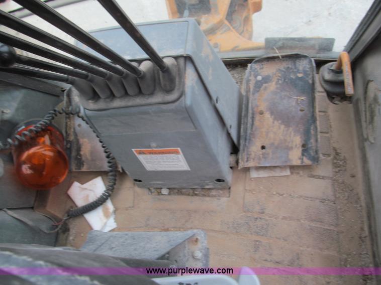 image for item E5894 1999 Case 580L Series II extendahoe backhoe