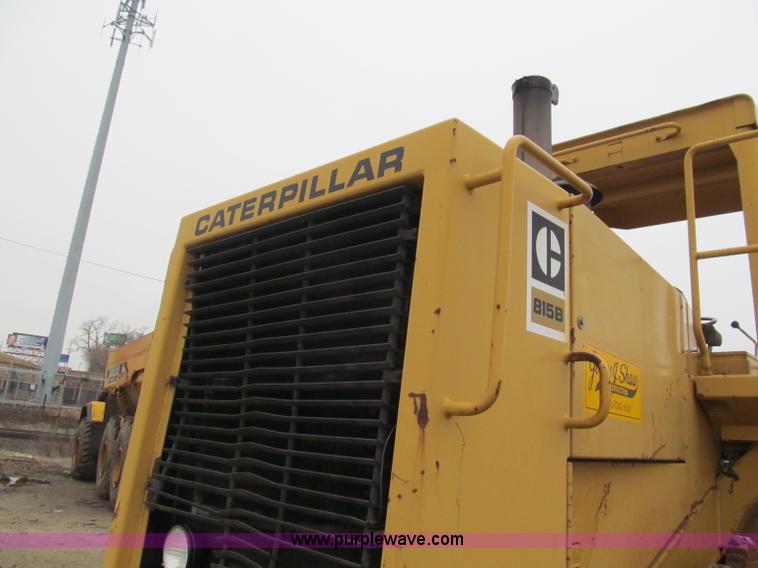 image for item E5895 1984 Caterpillar 815B compactor