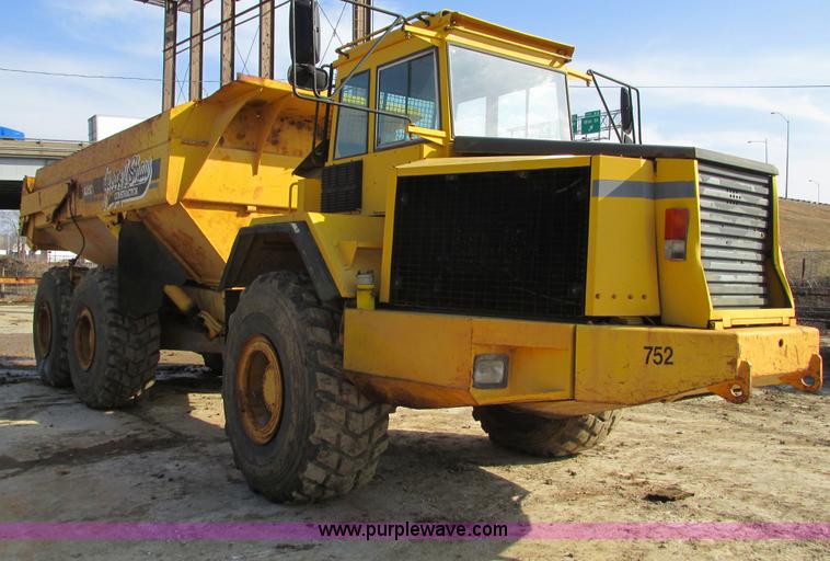 image for item F4235 1996 Volvo A35C articulating haul truck
