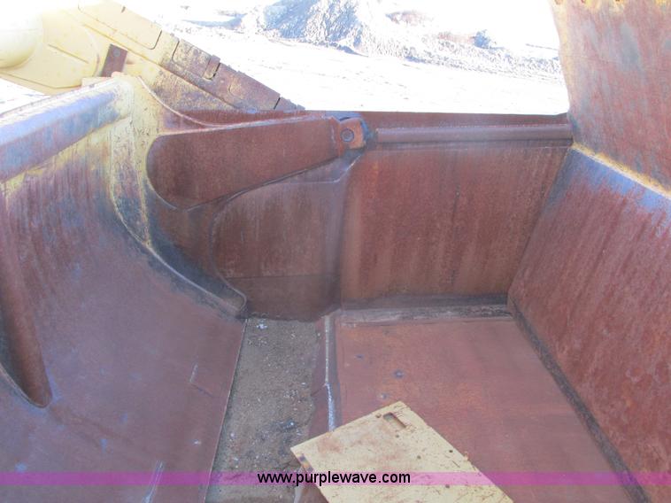 image for item F4300 1990 Caterpillar 621E wheel scraper